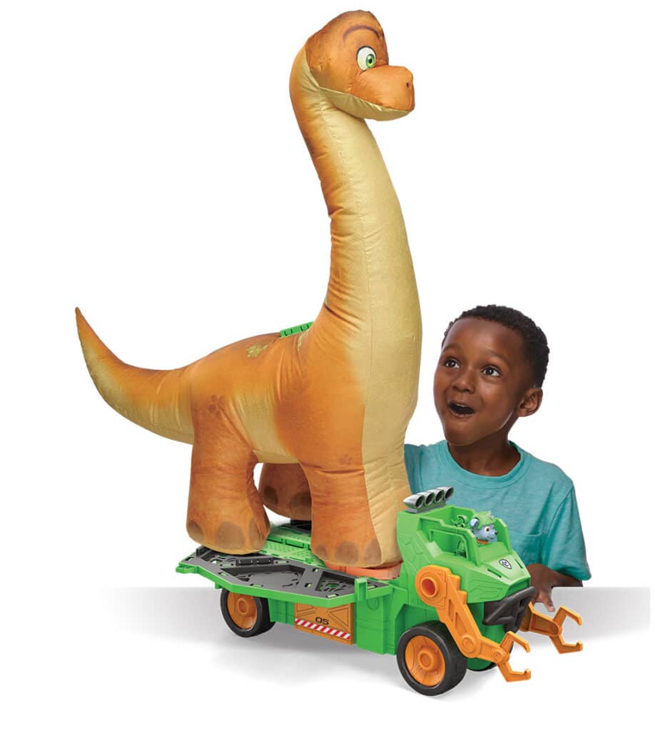 Spin Master’s PAW Patrol: The Dino Movie Megasaurus Dino Vehicle features an inflatable dino that kids can remove from the vehicle for on-the-go adventures. | Source: Spin Master